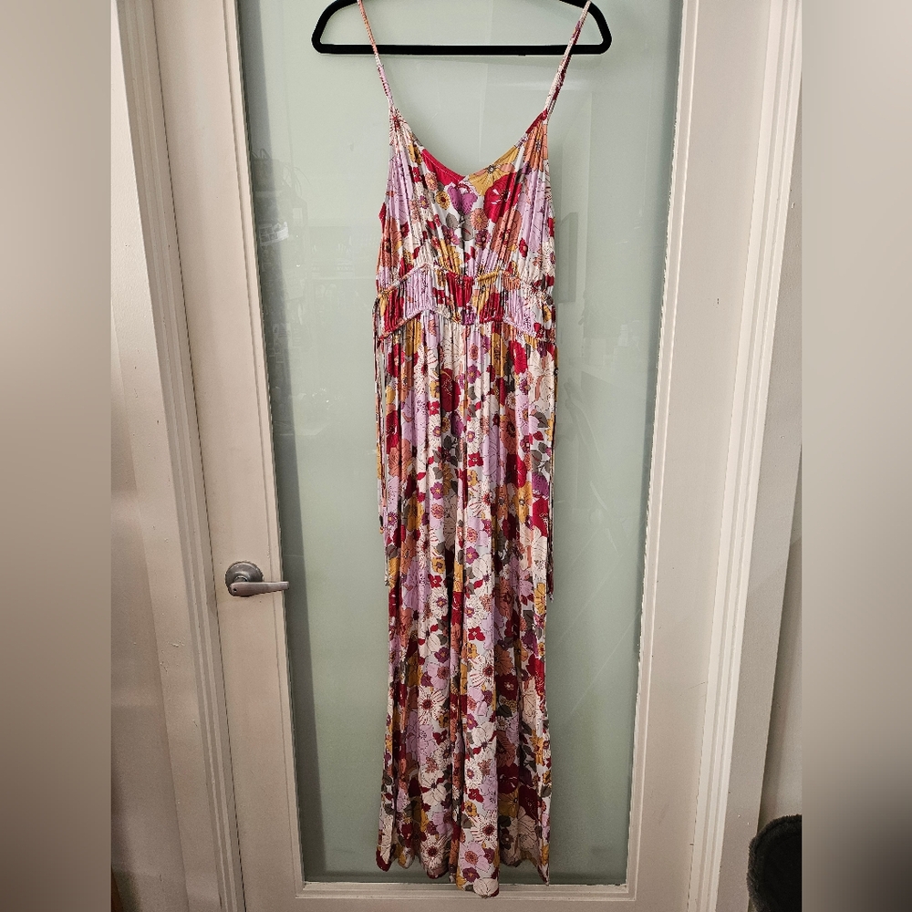 VICI flowy romper with lovely 70's floral Spring print